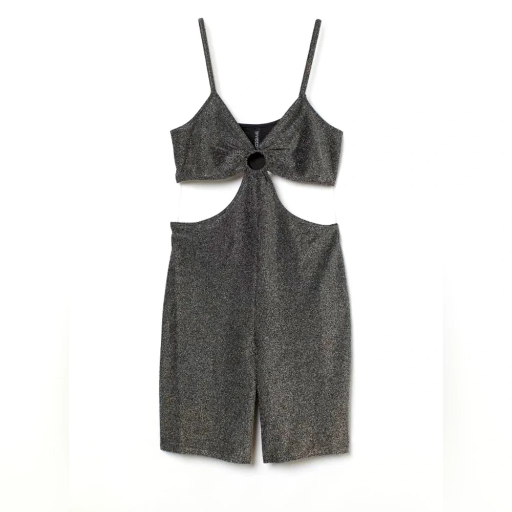 H&M Rompers - Picture 1 of 4